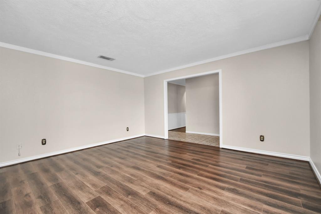 Formal Dinning Room