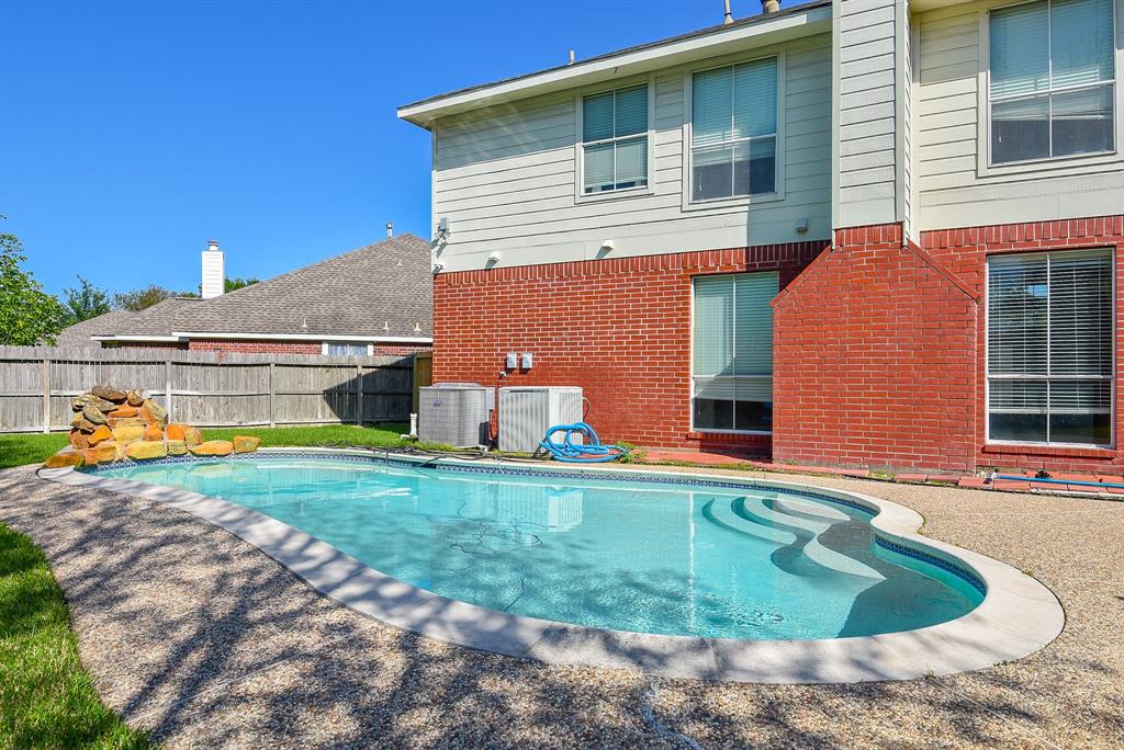 12015 Snowbird Court , Stafford, Texas image 7