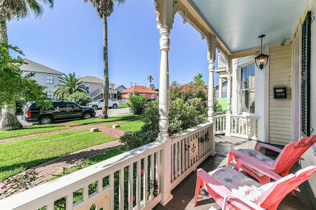 2520 Avenue P 1/2  , Galveston, Texas image 6