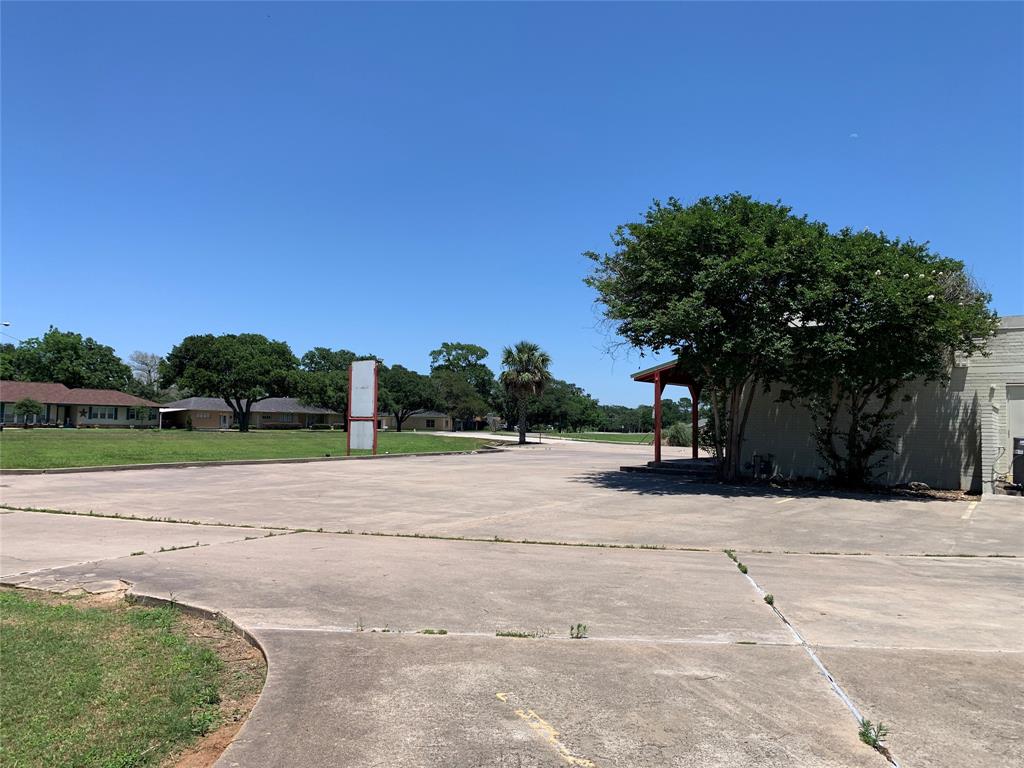 720 S Mccarty Avenue , Eagle Lake, Texas image 7