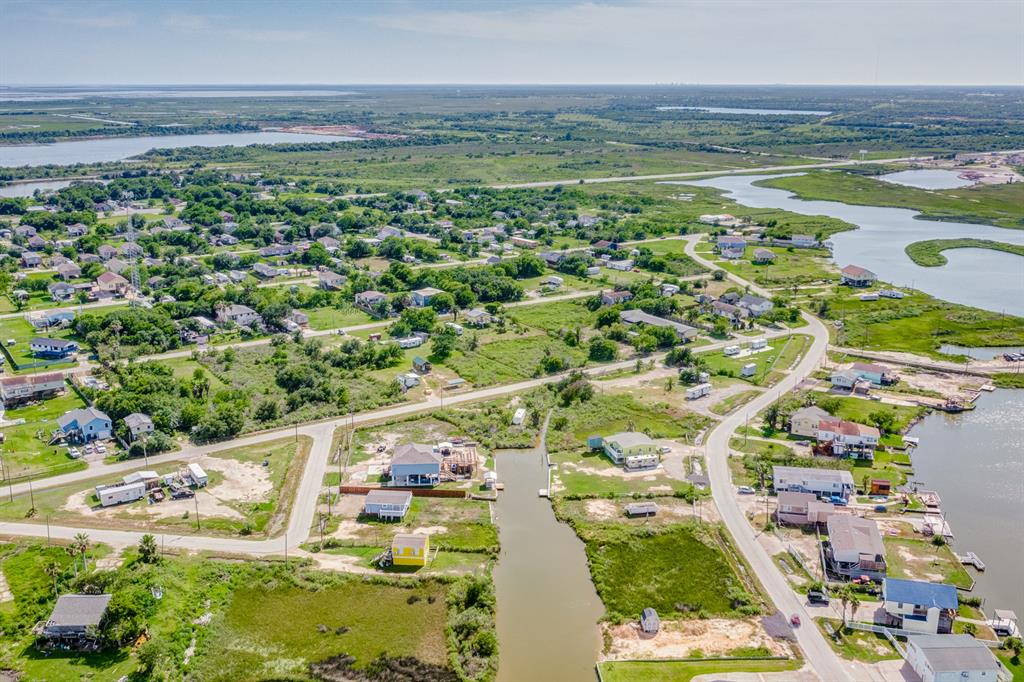 Swan  , Hitchcock, Texas image 20