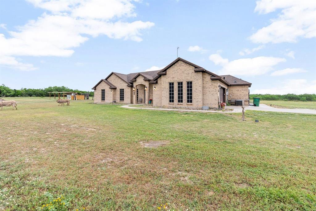 407 Vetters Ranc Road , Sandia, Texas image 4