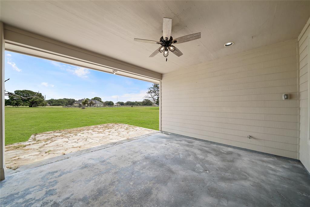 1132 Quarter Horse Trail , Angleton, Texas image 30