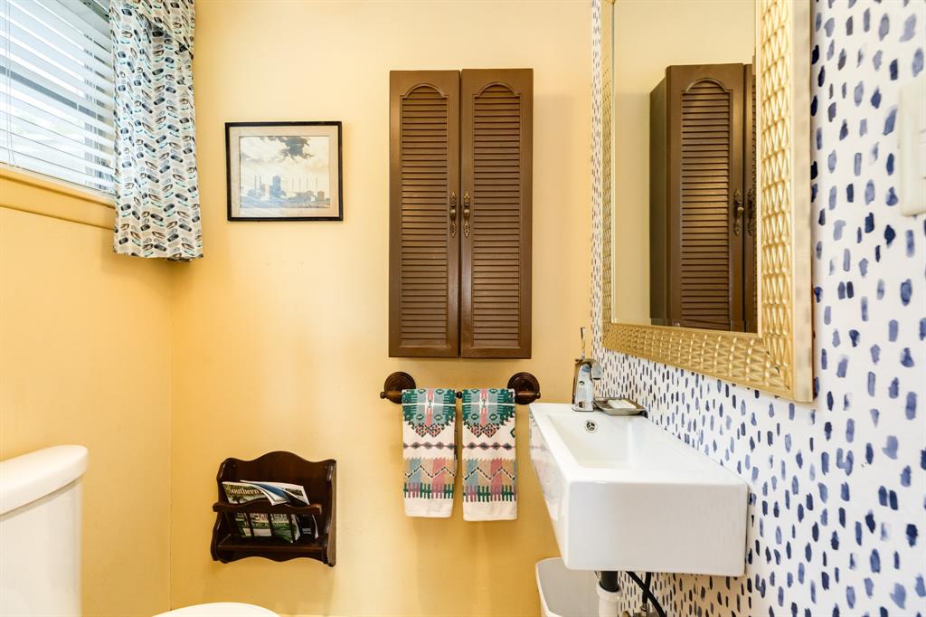 Charming half bath for Primary bedtoom