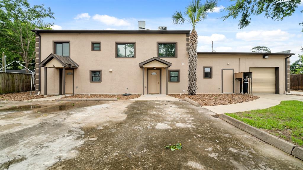 Back view to the apartment and back door bay.