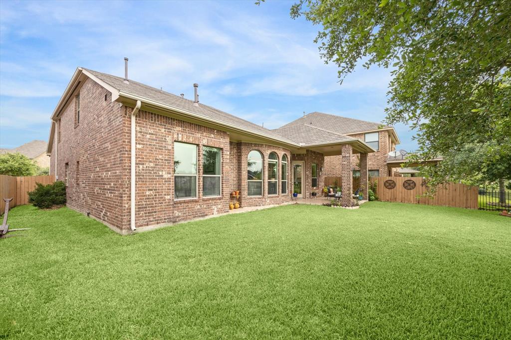 View of Veneto Court one of two streets in this entire section. Close to subdivision pool/park and walking trails