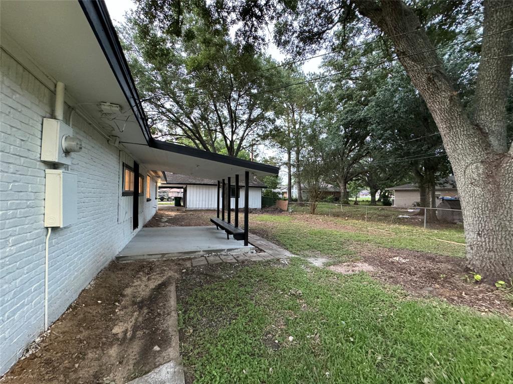 2403 Halbert Drive , Pearland, Texas image 19