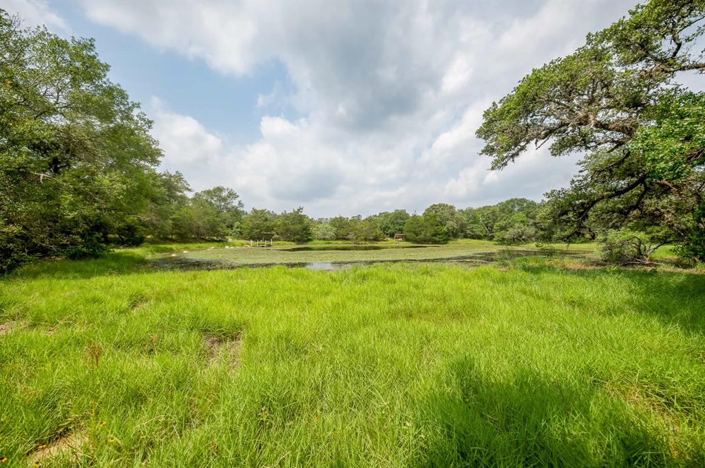 810 County Road 123f  , Sublime, Texas image 9