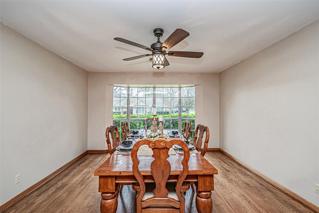 Huge formal dining room