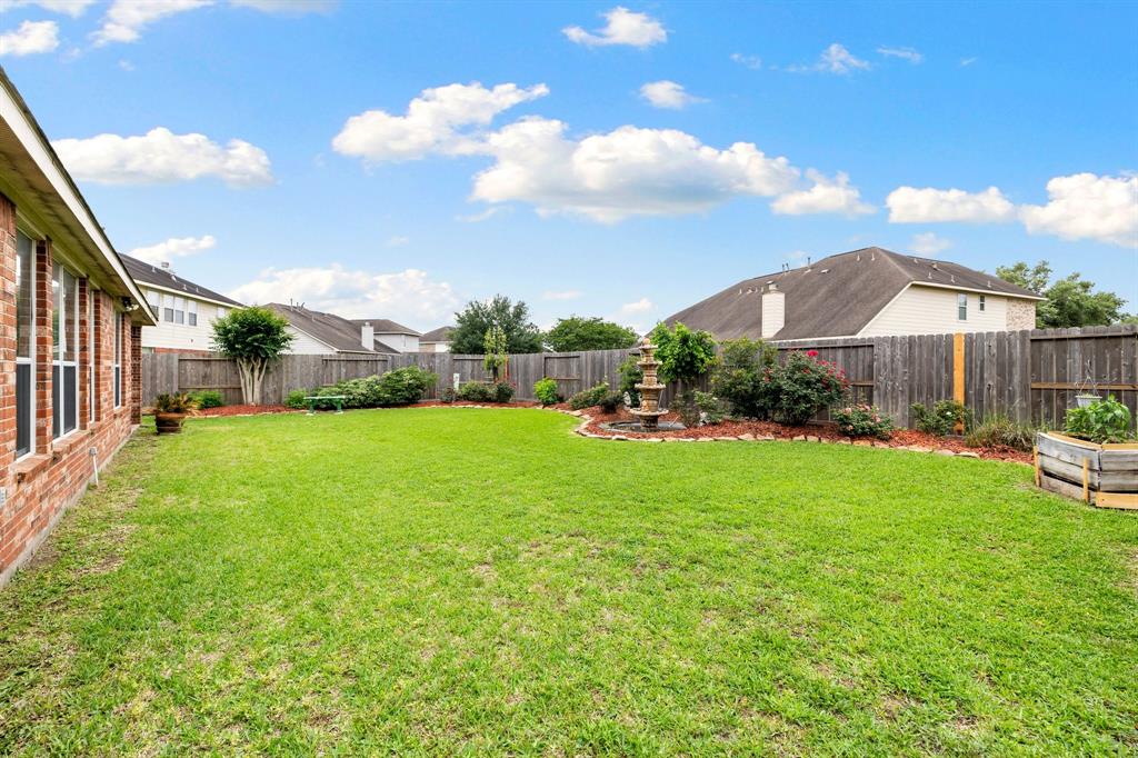 Come and see this spacious backyard! There is plenty of room for the kids to play and adults to relax! Perfect for your outdoor living space, patio furniture, bbq pit, and so much more. The possibilities are endless!