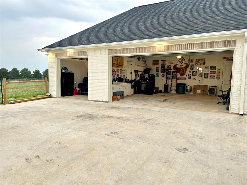 This is what garage dreams are made of! The ULTIMATE Man-Cave!