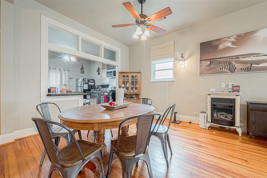 View from the dining area to the kitchen.