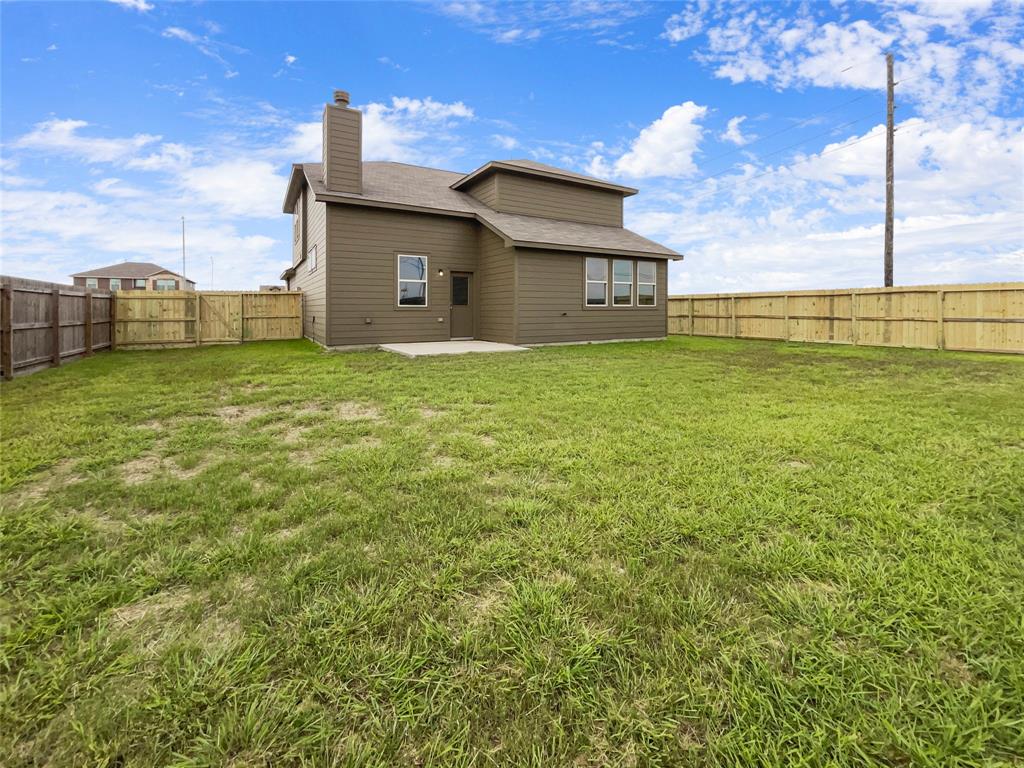 101 White Wing Circle  #B, Sealy, Texas image 6