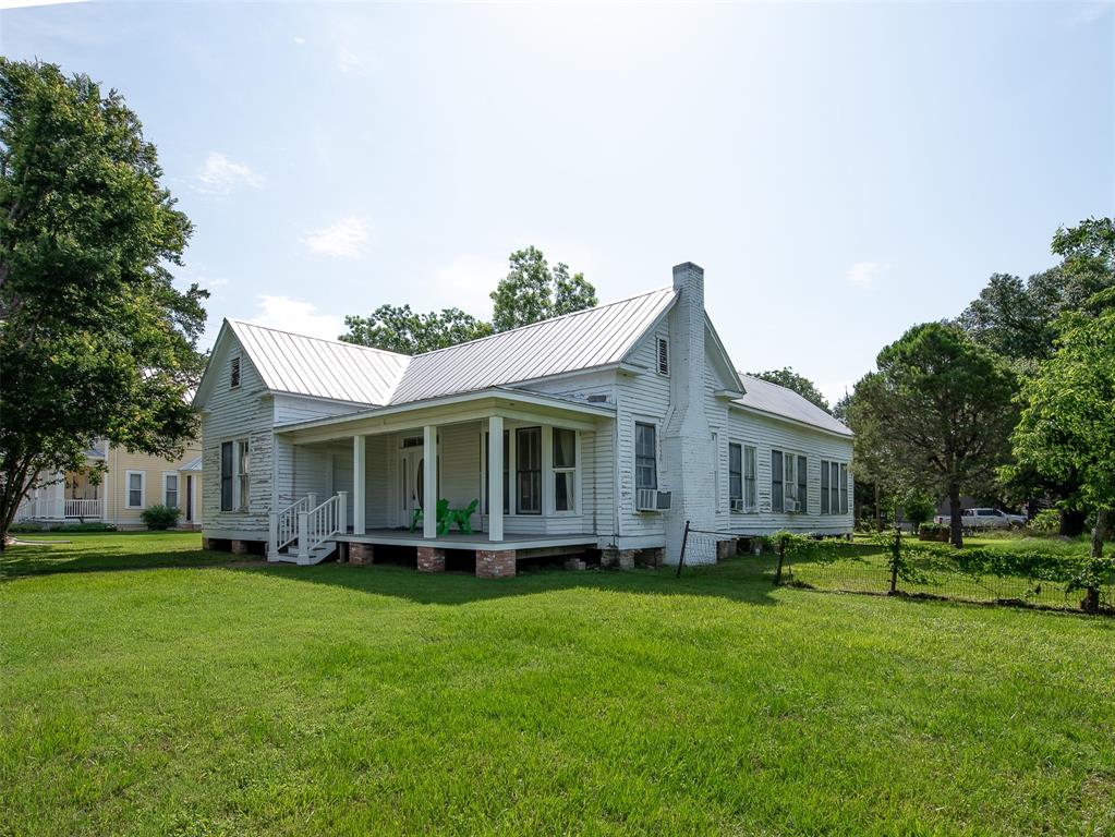 283 6th Street , Somerville, Texas image 6