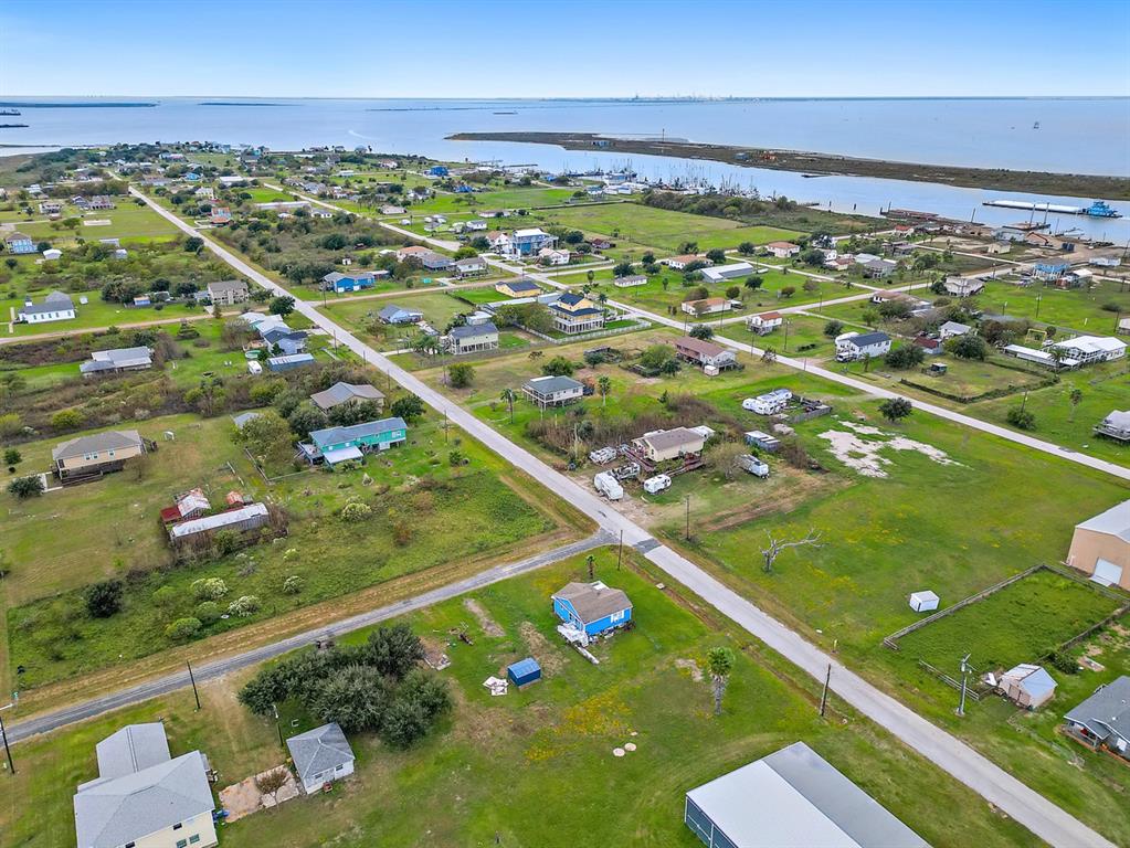 1402 Nelson Avenue , Port Bolivar, Texas image 24