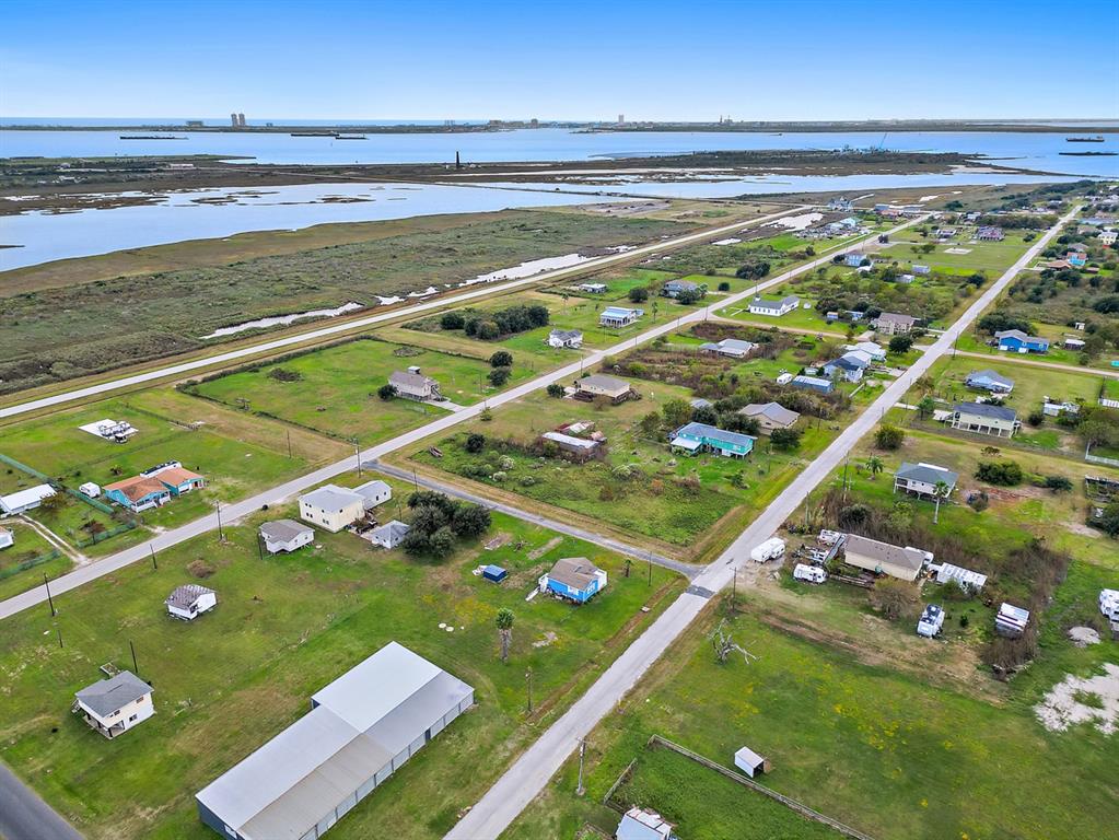 1402 Nelson Avenue , Port Bolivar, Texas image 25