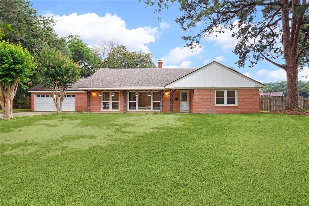 109 Longridge Dr