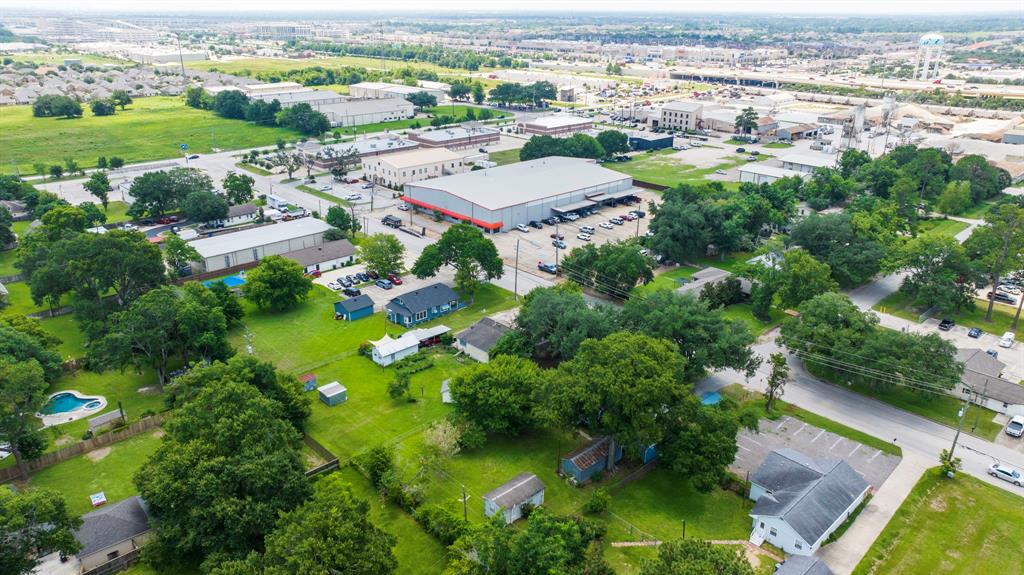 I-10 can be seen in this view.  Katy Mills Mall is located south of I-10. 99 is one exit to the east.