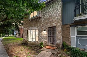 7311 Chasewood Dr, Houston, TX 77489