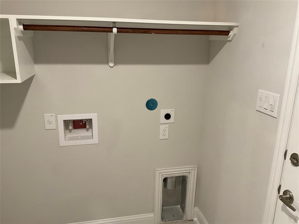 Large Washer/Dryer Connections