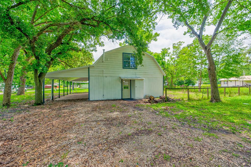 428 Lakewood Drive , Trinity, Texas image 5