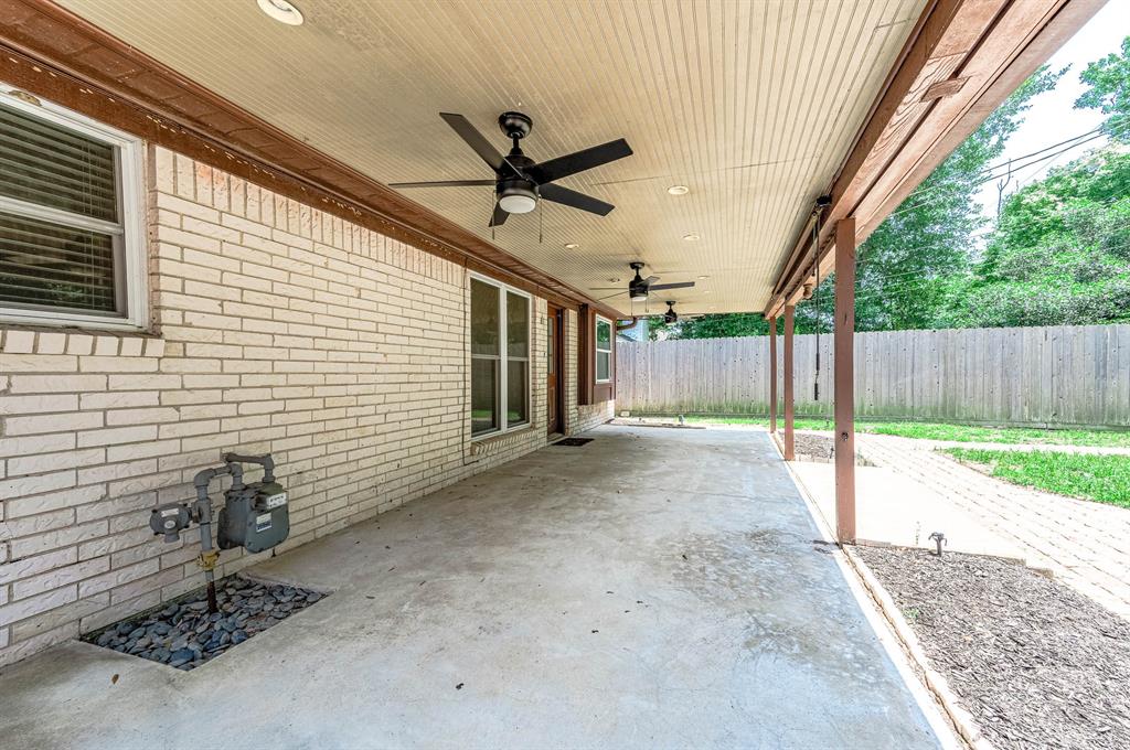 1212 Whitaker Street , Alvin, Texas image 36