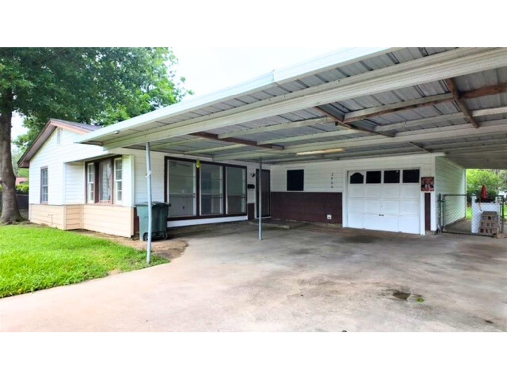 2460 Overbrook Lane , Beaumont, Texas image 4