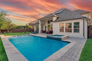 10 Shaded Arbor Dr, The Woodlands, TX 77389