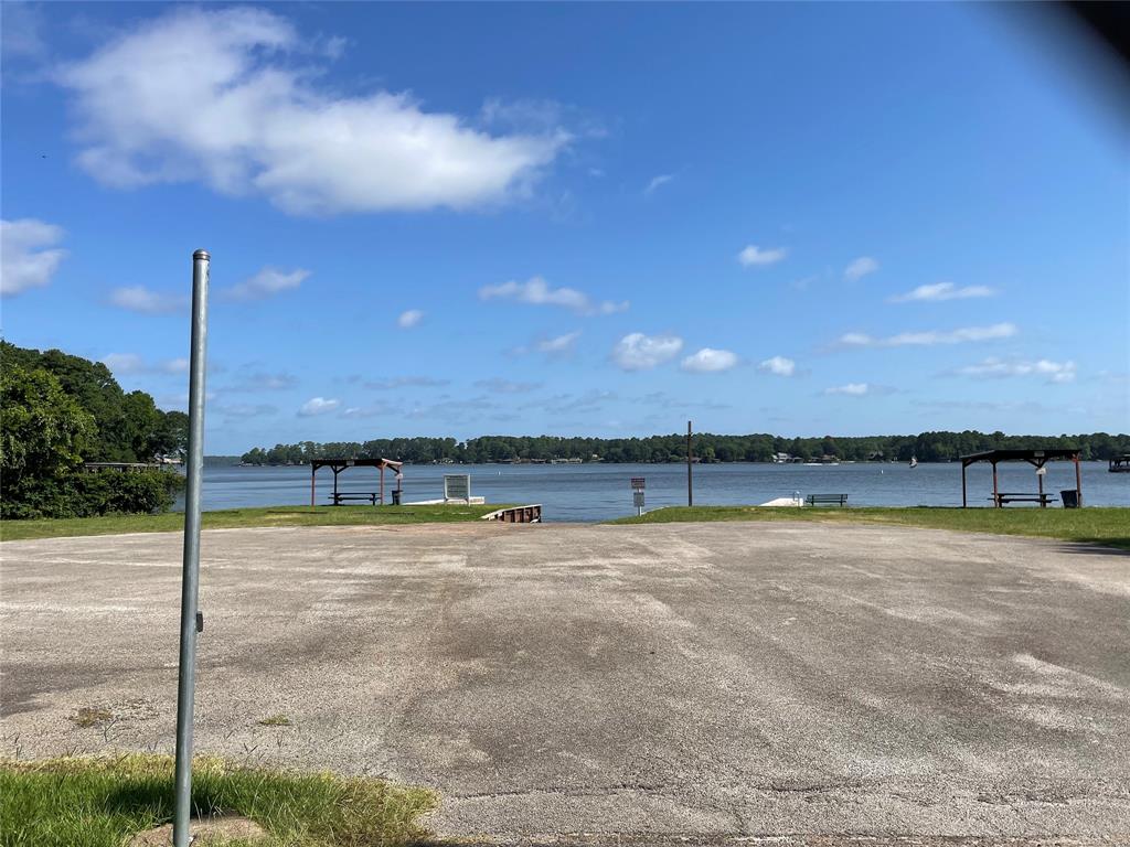 EASY wide boat ramp!