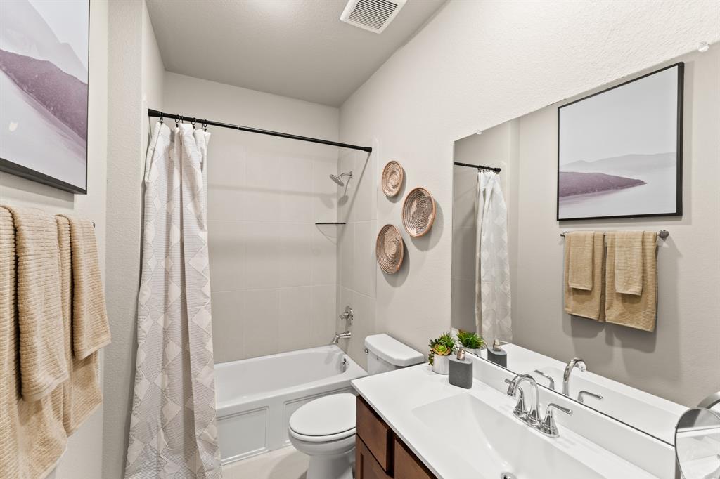 Photos are REPRESENTATIVE of the home /floor plan and are NOT of the actual home.  Selections, features, and room options may vary.  For more info., contact Chesmar Homes.