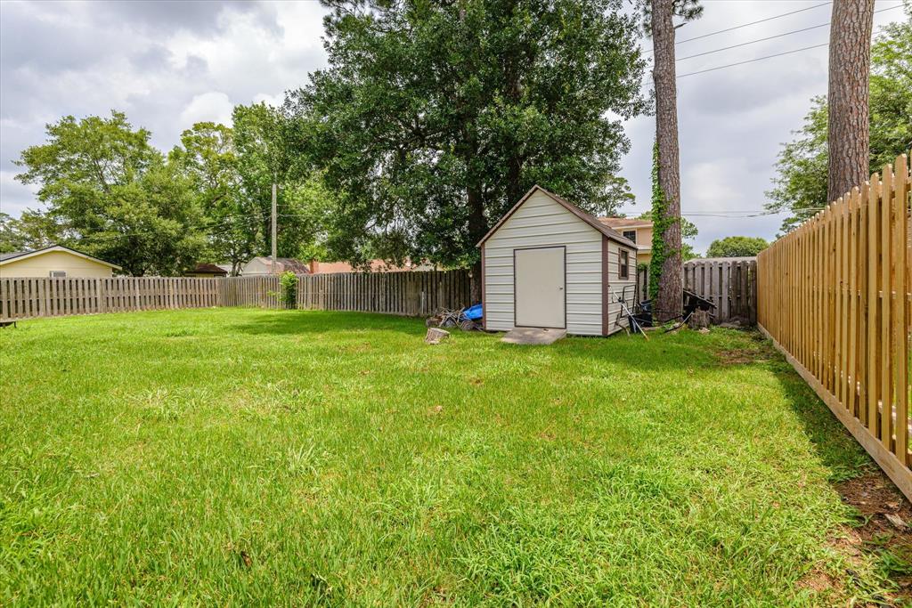 12706 E River Run Drive , Mont Belvieu, Texas image 34