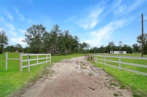 1870 County Road 4500, Hillister, TX 77624