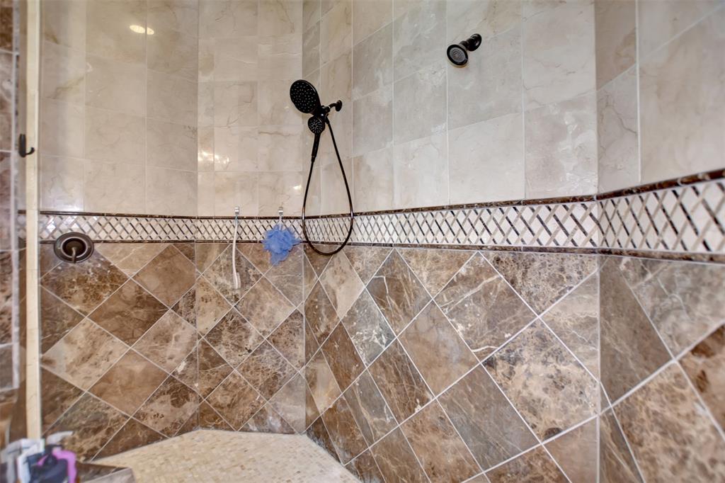 Oversized Walk through shower