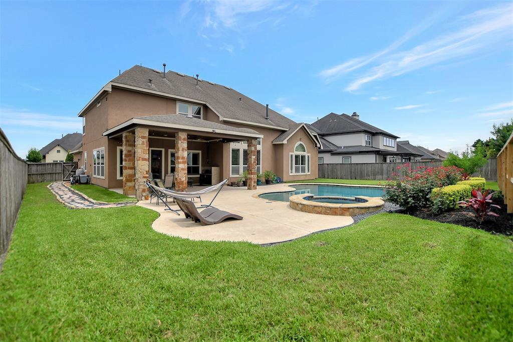 Side yard with flagstone walk