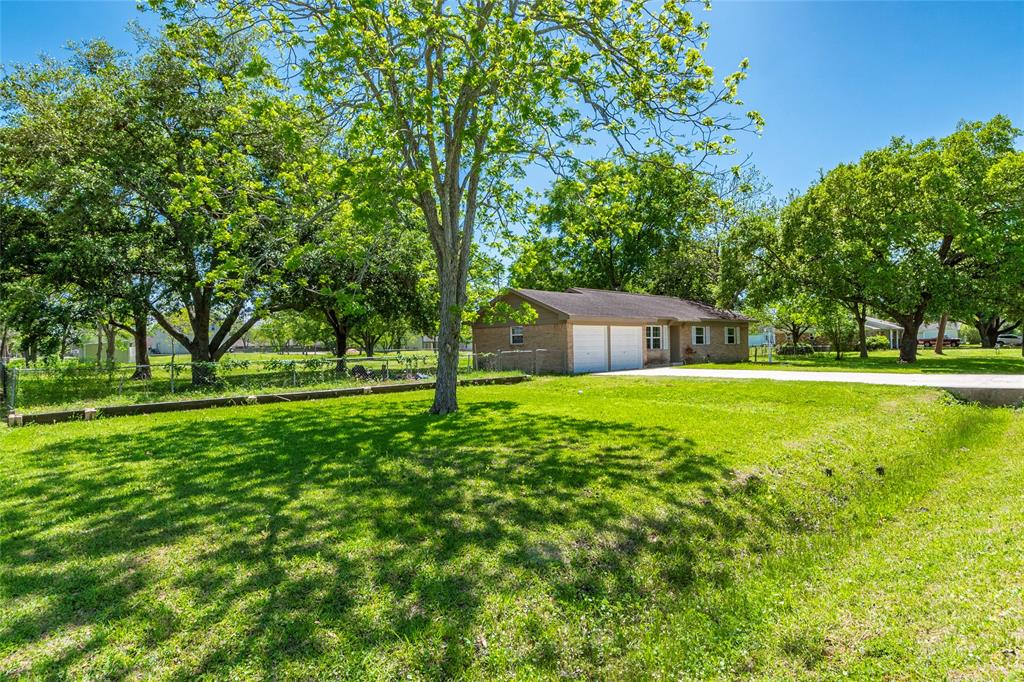 3405 Meadowlark Lane , Alvin, Texas image 5