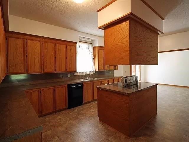 Main House kitchen. So much space for storage, food prep and entertaining