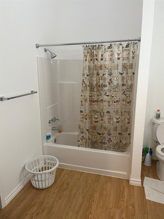 PRIMARY BATH/TUB WITH SHOWER