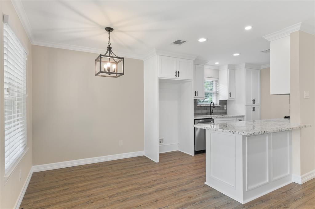 Light and bright breakfast area ~Note the bar space, just need a couple of stools ~ SEE AMENITIES LIST ONLINE, WAY TOO MANY UPGRADES & UPDATES TO MENTION HERE!