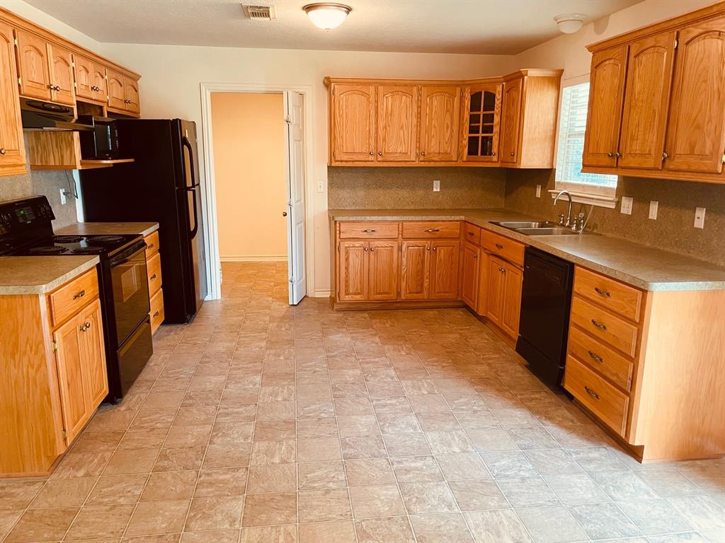 Spacious and open kitchen