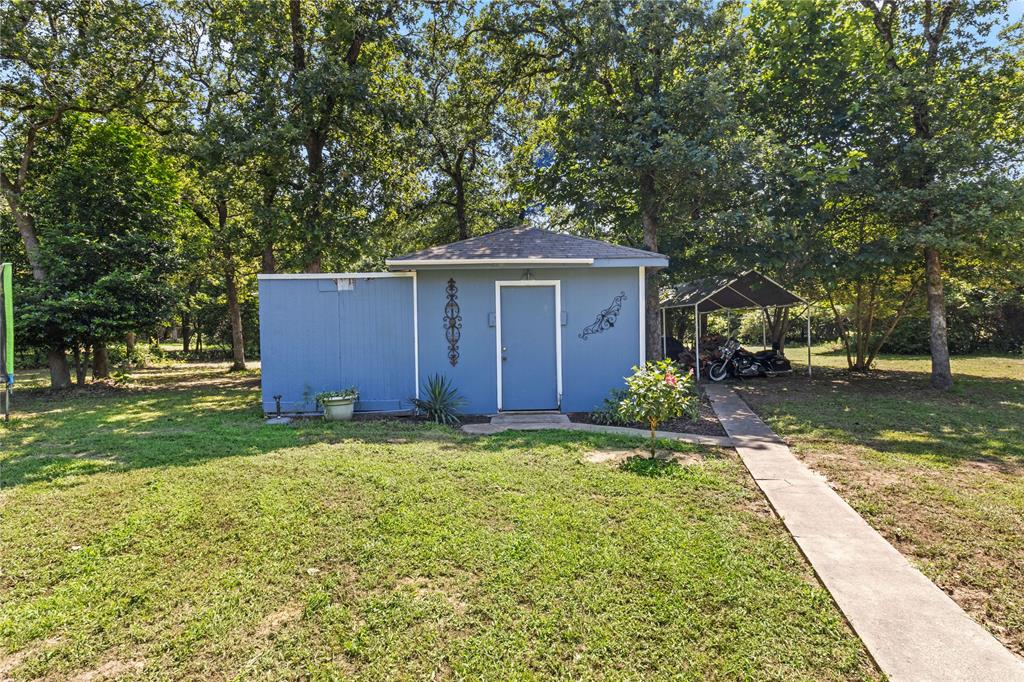 6 W Trail Lane , Hilltop Lakes, Texas image 25