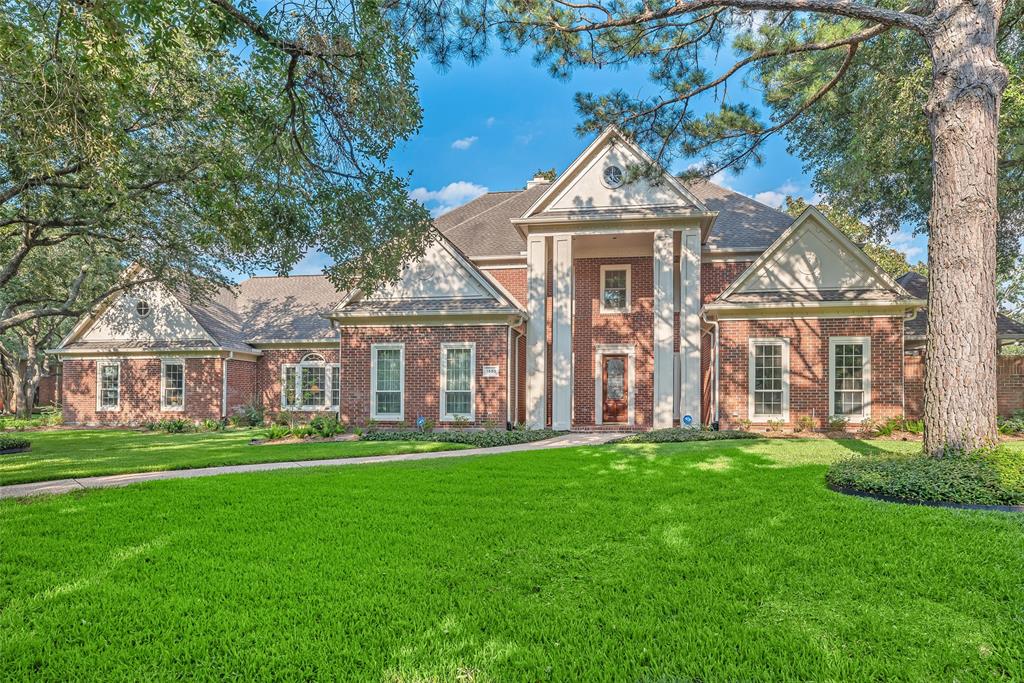 1603 Hampton Oaks Cir