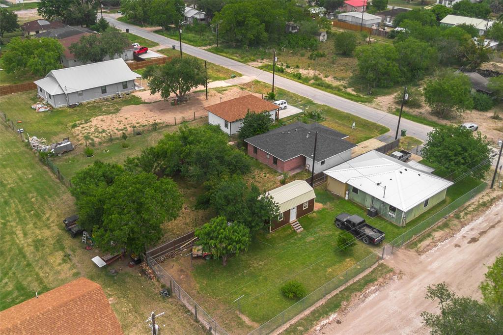 13124 W 8th Street , Sebastian, Texas image 18