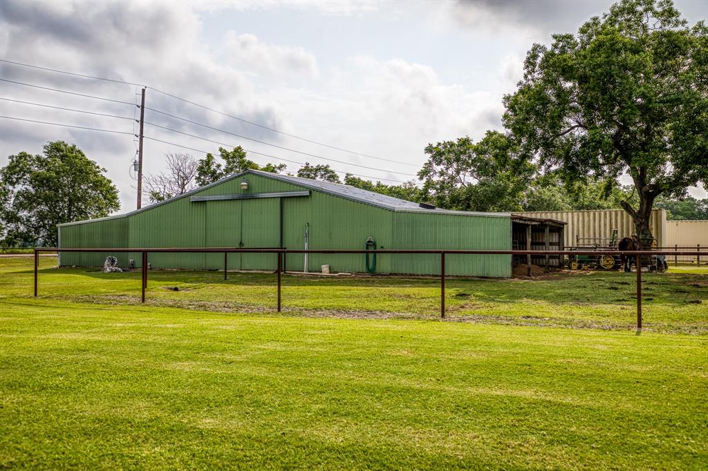 4320 County Road 18  , Damon, Texas image 14