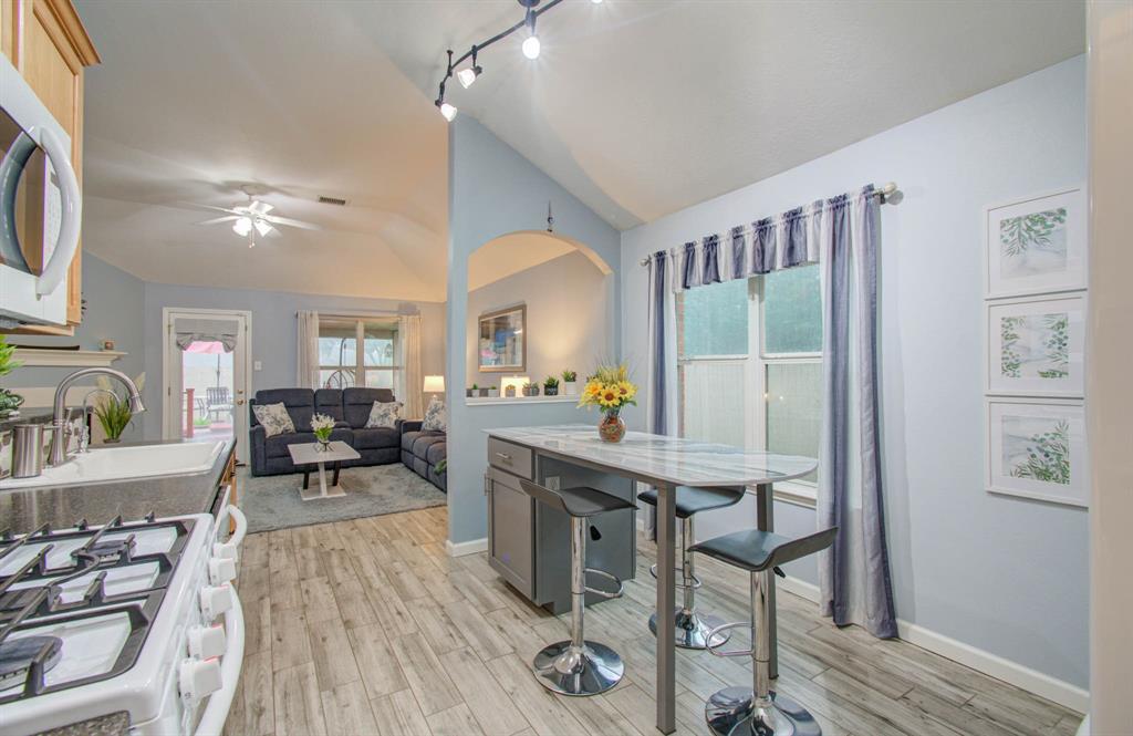 Entertain a family meal in this spacious kitchen area