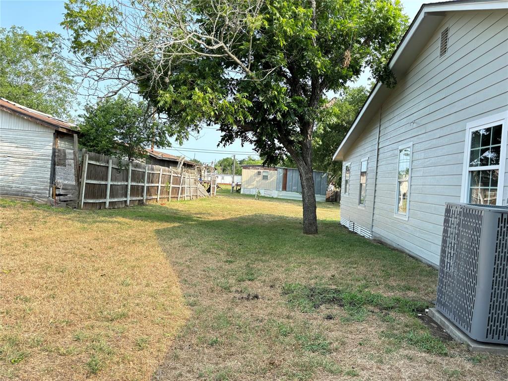 side yard