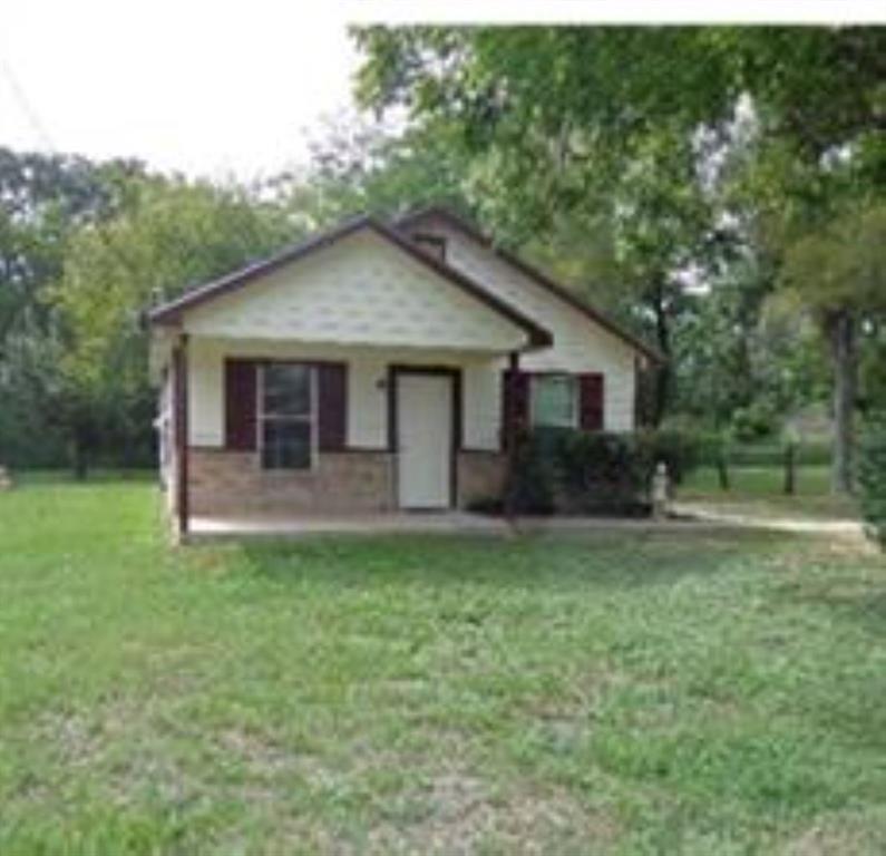 Charming 3 bedroom 1 bath home.