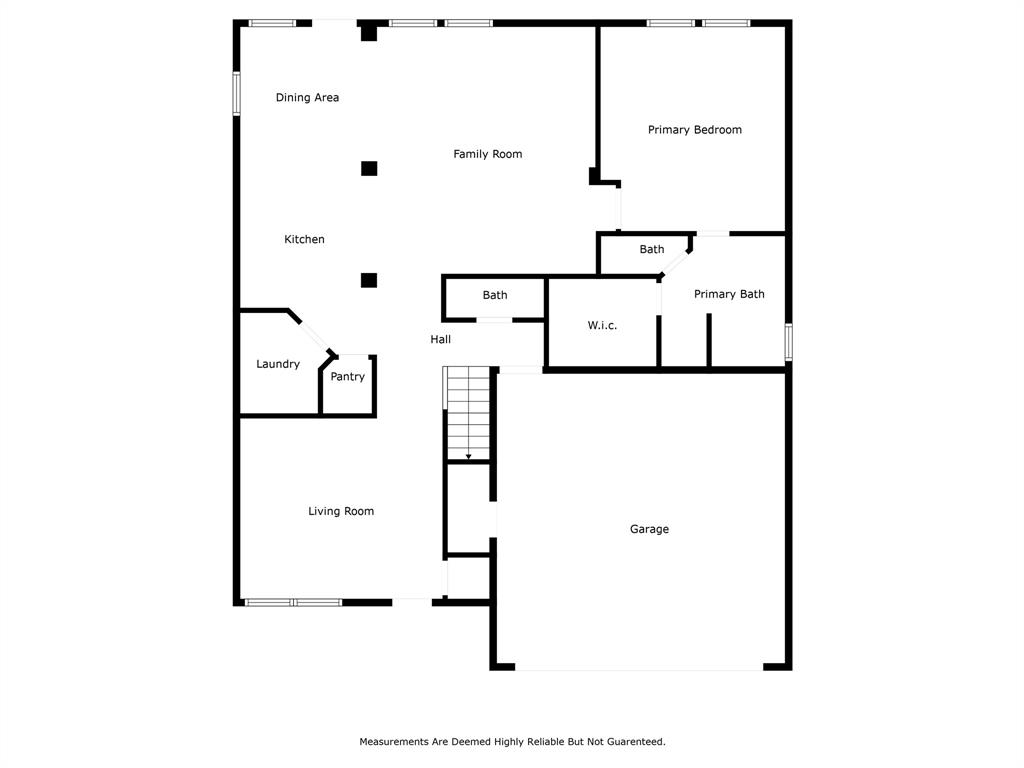 The open concept of the kitchen and breakfast room