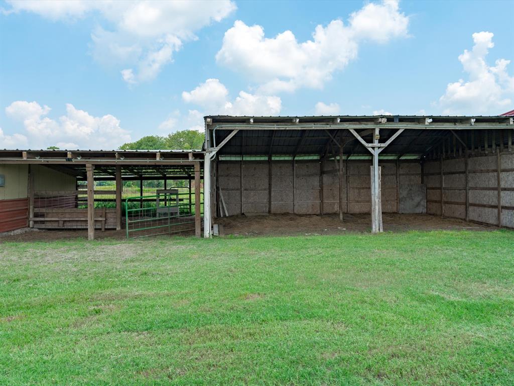 Covered Barn Area