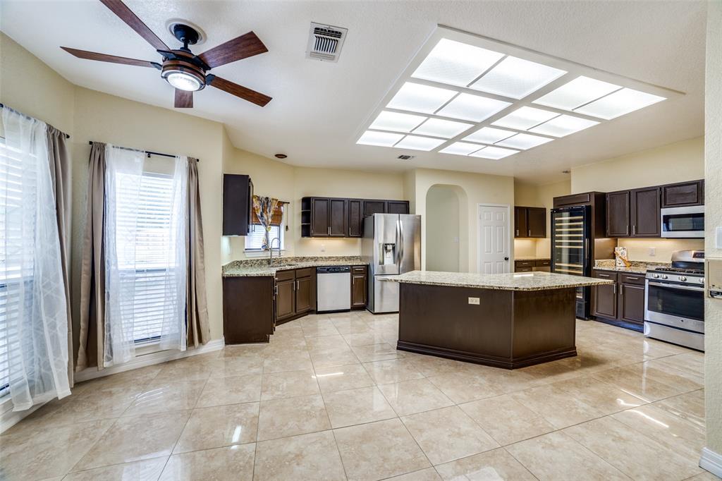 Kitchen with island