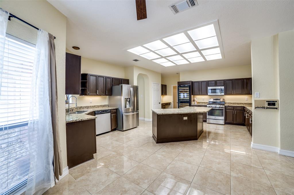 Kitchen with island